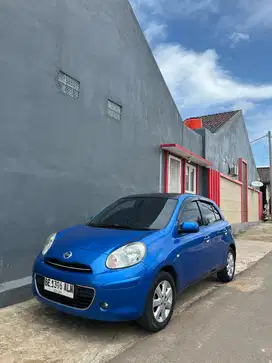 Nissan March 2011 Bensin