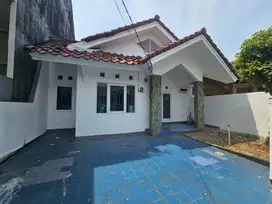 Dijual Rumah di Bulevard hijau kota harapan indah bekasi