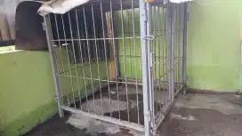 Kandang anjing besar besi