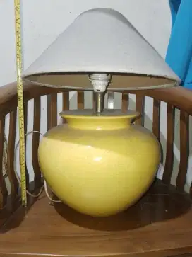 Lampu Meja Keramik Retak Seribu