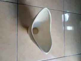 Pot putih utk koleksi
