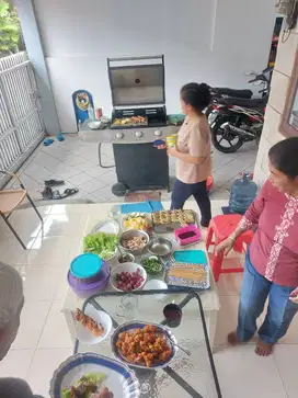 Panggangan dengan tabung gas. baberque,