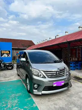 TOYOTA ALPHARD SC 2.4 AT 2013