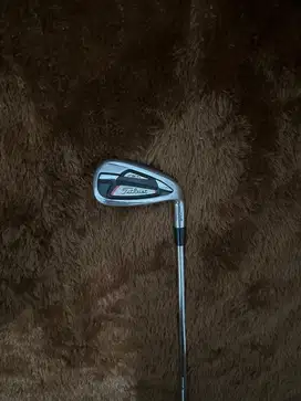 Iron titleist wedge