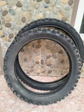 Ban Motor Ring 21-18 Merk IRC copotan CRF