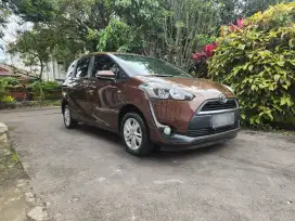 Toyota Sienta G Automatic Tahun 2016