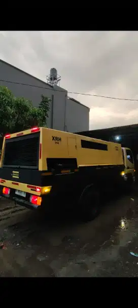 Sewa mobil air compressor 20bar Atlas copco