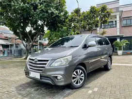 DP 35jt. Toyota Kijang Innova 2.5 G at Diesel 2015