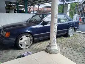 Mercedes-Benz 200 1988 Bensin, Dijual Cepat, Butuh Uang