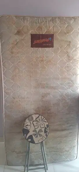 Spring bed single