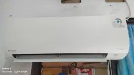 Ac Daikin inverter 1pk R32 ori