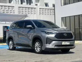 (LOW KM) Toyota Innova Zenix V Hybrid Modelista AT 2022 Pemakaian 2023