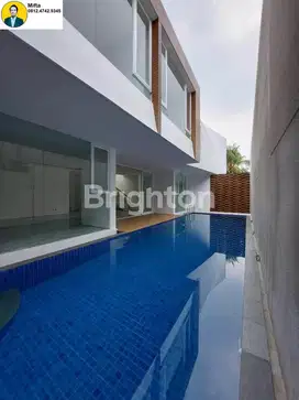 256. Jual Rumah Mewah Baru 3 Lantai di Pondok Indah Jakarta Selatan