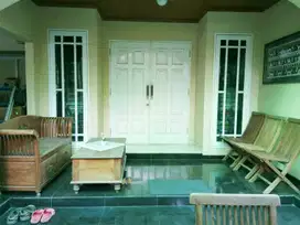 Dijual Rumah Megah, Bagus & Cocok Untuk Rumah Kost di Kelapa Gading
