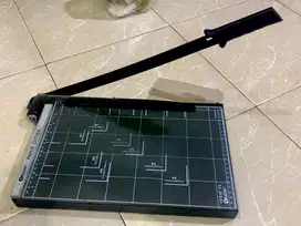 Alat Pemotong kertas/Paper Cutter Origin A4 Origin