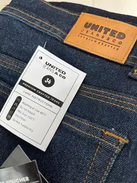 Celana jeans size 34 stretch
