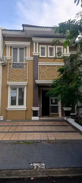 Disewakan Rumah Rapi 2 Lantai di Cluster Fiordini Gading Serpong