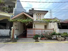 Rumah minimalis siap huni 2Lantai di Pondok Cikunir Indah, Bekasi