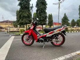 Dijual Motor Yahama Fizzer