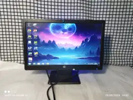 Monitor komputer 19/20 inchi kondisi normal