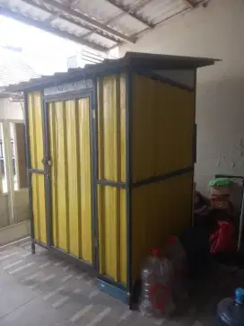 Dijual Booth Kontener masih bagus