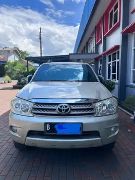 Toyota Fortuner 2,5 G 2011 Matic