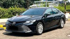 [Tgn Pertama] Toyota Camry 2.5 V AT sunroof 2019 black on black 2019