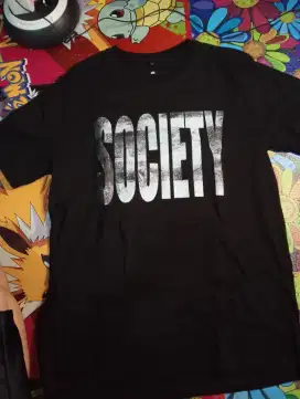 Dijual T-shirt Cowo size L,look cawang Jaktim,Masih bagus bgtt.