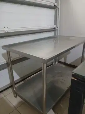 Meja stainless merk GETRA