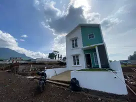 Rumah di Kota Bandung dekat Alun-alun Ujungberung, SHM