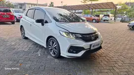 DP MURAH - Honda Jazz 1.5 RS Bensin-MT 2020