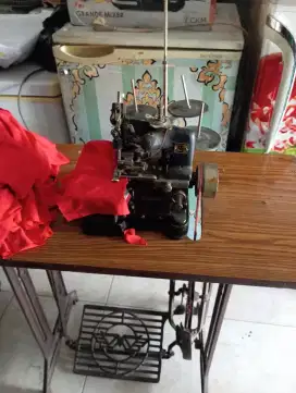 Mesin obras bekas Mer Singer antik  kea Normal