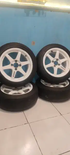 Vleg R 15 + ban 195 /55