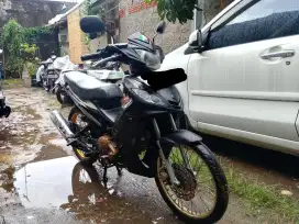Jupiter MX 2006 black smooth