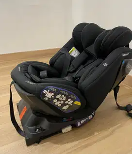 Preloved Babydoes Carseat Free Rotate 360 isofix
