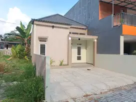 DIJUAL RUMAH SIAP HUNI LUAS DI NGAGLIK DEKAT JL KALIURANG KM 13
