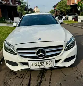 Dp 10Jt Mercedes-Benz C200 2016 Putih