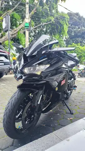 Kawasaki Ninja ZX25R 2023 | KM Rendah | Knalpot Yoshimura | Plat Bogor