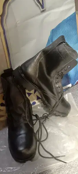 Sepatu PDL No.42