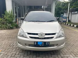 Toyota Kijang Innova (2006) Tipe G, MT