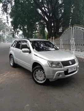 Suzuki Grand Vitara AT 2.4 2009