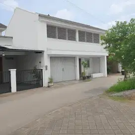 Di jual fajar indah 2 LT  parkir 2 mobil
