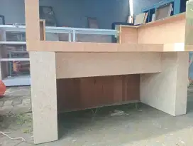 Meja kasir, meja resepsionis dll
