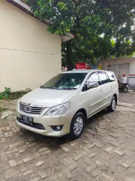 Toyota innova 2.5 G Diesel M/T Tahun 2011 Km service record