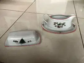 Kopin Christmas Pleasure Gravy Boat + Covered Butter