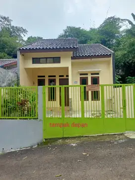 Disewakan/dikontrakkan Rumah Tahunan