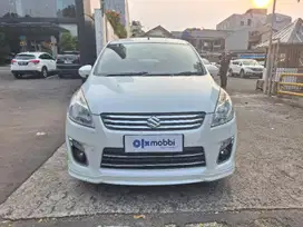DP 5JT Suzuki Ertiga 1.4 GX Elegant Bensin-MT 2014 Putih CWKVB