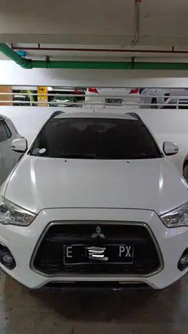 Dijual Mitsubishi Outlander 2014 AT