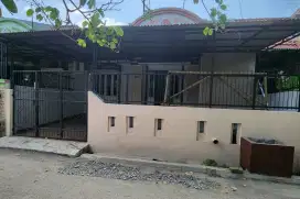 Disewakan rumah Siap huni Citra Raya depan sekolah