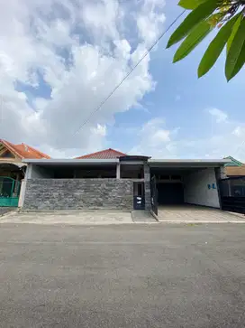 Dijual rumah minimalis bisa untuk usaha juga dan gudang harga di BU
